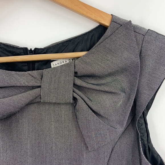 Sandra Darren elegant grey shimmer sheath dress size 6 - Picture 9 of 15